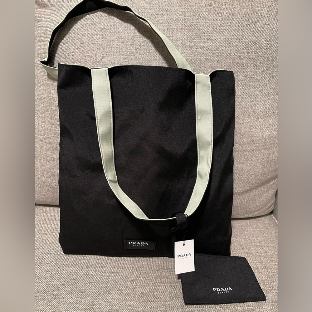 NEW Prada BEAUTY Reversible VIP Bag with Pouch